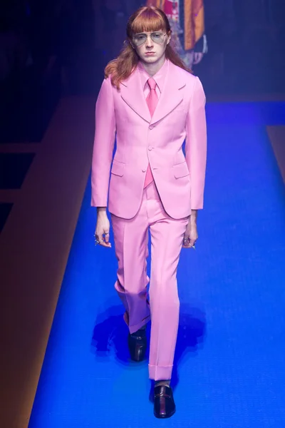 Look 61